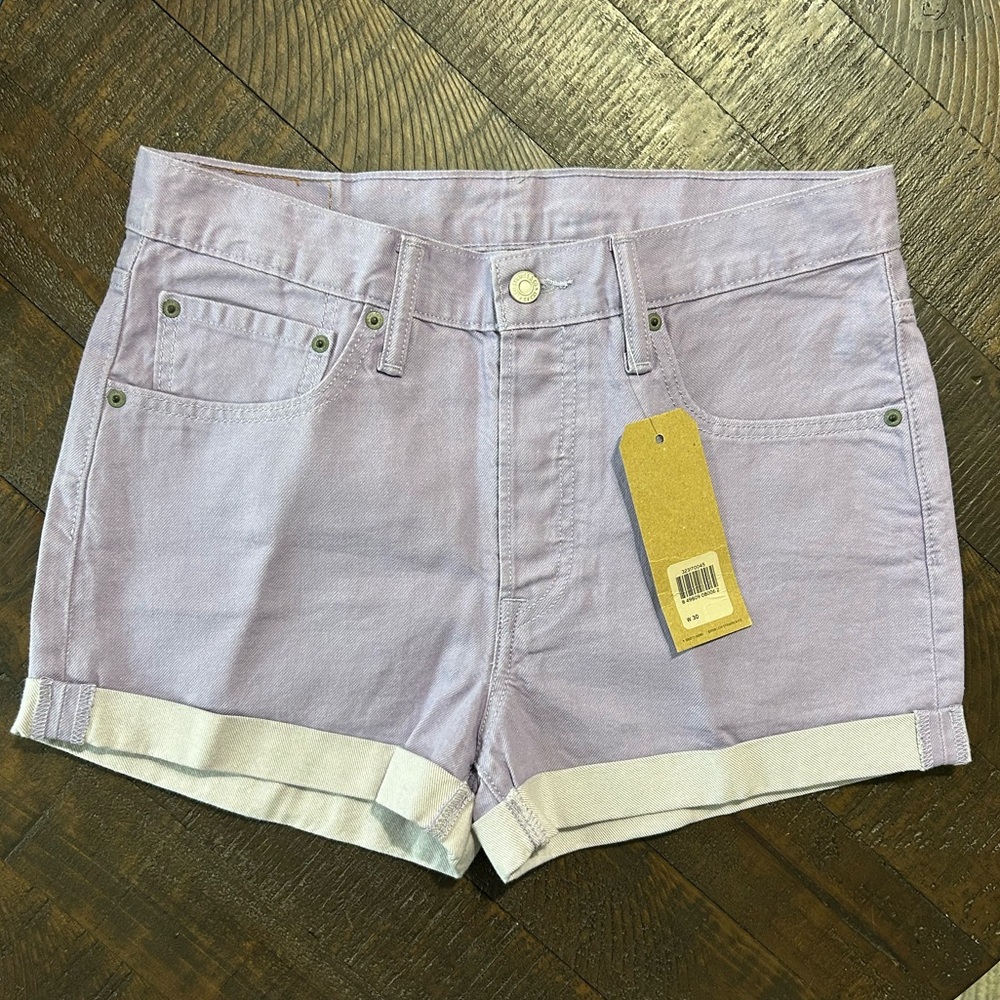 Levi’s Pastel Purple Mid Rise Relaxed Fit Women’s Pocketed Shorts Size W 30